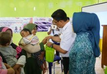 Atasi Stunting, Wabup Edy Manaf Launching Dashat FOTO: Wakil Bupati H. Andi Edy Manaf pada kegiatan kegiatan Pemberdayaan Kelompok Masyarakat di Kampung KB.