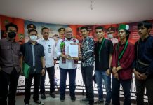 Ketua DPD RI Terima Aspirasi dari PB HMI MPO Terkait Konflik Lahan Masyarakat dan PTPN XIV FOTO: Ketua DPD RI, AA LaNyalla Mahmud Mattalitti, menerima aspirasi terkait dugaan penyerobotan lahan yang dikelola masyarakat di Desa Pancakarsa dan Wonorejo di Kecamatan Mangkutana dan Kecamatan Burau, Kabupaten Luwu Timur, Sulawesi Selatan,