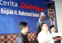 Rachmat Gobel Hadiri Dialog Publik “Cerita Indonesia” di Makassar FOTO: Dr. H. Rachmad Gobel, Wakil Ketua DPR RI bersama Rudianto Lallo hadiri dialog "Cerita Indonesia" bersama Mahasiswa dan Pemuda di Makassar. Sabtu, (23/9)