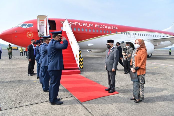 FOTO: Wakil Presiden KH. Ma'ruf Amin saat bertolak ke Jepang. Sabtu (24/9)