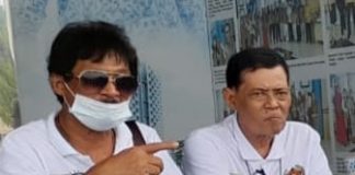 Usdar Menulis Hingga Akhir Hayat FOTO: Kiri Andi Pasamangi Wawo dan Almarhum Usdar Nawawi