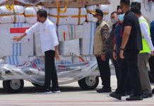 Presiden Jokowi Lepas Bantuan Kemanusiaan Korban Bencana Banjir dan Tanah Longsor di Pakistan FOTO: Presiden Joko Widodo saat melepas bantuan kemanusiaan ke Pakistan.
