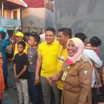 Pengurus DPD II Golkar Makassar Beri Bantuan Korban Kebakaran di Rappokaling Timur FOTO: Pengurus DPD II Partai Golkar kota berkunjung ke korban kebakaran di Jalan Rappokaling Timur Lr 2, Dusun Rappokaling, Kelurahan, Rappokaling, Kecamatan Tallo. Selasa (26/9)