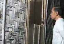 Ali Ngabalin Unggah Video Presiden Jokowi Kunjungi Warga Tengah Malam di Baubau FOTO: Hasil tangkap layar saat Presiden kunjungi warga di Baubau