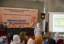Wawali Berikan Materi Pembangunan Kesehatan Mendukung Pencegahan Stunting FOTO: Wakil Wali Kota Makassar, Fatmawati Rusdi saat memberikan materi pembangunan kesehatan mendukung pencegahan stunting dengan sasaran 100 orang ibu hamil, yang dilaksanakan oleh Dharma Wanita Persatuan kota Makassar, Kamis (29/9/2022).