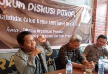 Aktivis: Jangan Degradasi Nilai Idealis Organisasi Kepemudaan FOTO: Aktivis Taqwa Bahar, Pengamat Sosial Arief Wicaksono dan Pengamat Politik Hastrillah