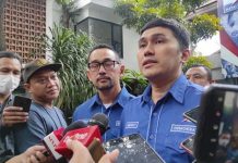MA Tolak Kasasi Kubu Moeldoko, Ini Respon Kubu AHY FOTO: Koordinator Jurubicara DPP Demokrat, Herzaky Mahendra Putra saat ditemui di Kantor DPP Demokrat, Jalan Tugu Proklamasi, Menteng, Jakarta Pusat/RMOL