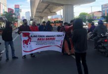 Aksi Damai Depan Kantor DPRD Makassar, Mahasiswa dan Buruh Dukung Pemilu Berkualitas 2024