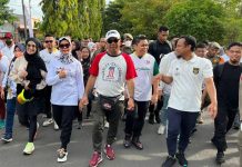 Warga Bulukumba Antusias Ramaikan Gerak Jalan Anti Mager Bersama Gubernur Andi Sudirman