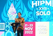 Buka Munas HIMPI, Presiden Minta Pengusaha Bangun Kepercayaan FOTO: Presiden Jokowi saat membuka Munas HIMPI Tahun 2022, Senin (21/11/2022), di Solo, Jawa Tengah. (Sumber: Seskab)