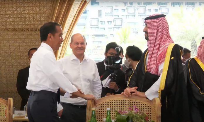 FOTO: Presiden Jokowi menjamu santap siang para delegasi KTT G20, Selasa (15/11/2022), di Hotel The Apurva Kempinski, Bali. (Foto: Humas Setkab/Rahmat)