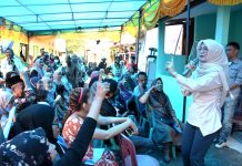 Andi Rachmatika Dewi Serap Aspirasi Warga di Kelurahan Kaluku Bodoa FOTO: Anggota DPRD Provinsi Sulawesi Selatan, Andi Rachmatika Dewi menerima aspirasi dari warga di Kelurahan Kaluku Bodoa di Jl Permandian 2, Kelurahan Kaluku Bodoa, Kecamatan Tallo, Makassar, Rabu (16/11/2022).