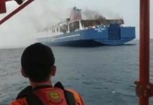 KM Mutiara Timur Terbakar, TNI AL Kerahkan KRI Satuan Tugas Laut G20 FOTO: Kondisi (KM) Mutiara Timur yang terbakar di Perairan Amed, Karangasem, Bali, Rabu (16/11/2022) sekira pukul 15.00 WITA.