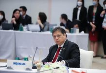 Wakili Presiden, ini Pesan Airlangga Dalam Forum APEC di Bangkok FOTO: Menteri Koordinator Bidang Perekonomian Indonesia, Dr. Ir. Airlangga Hartarto, M.B.A., M.M.T., IPU menghadiri APEC Economic Leaders’ Meeting (AELM) di Bangkok, Thailand. Sabtu (19/11)