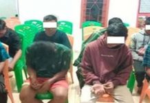 Akhirnya Polisi Ciduk Siswa Pelaku Penendang Lansia di Tapanuli Selatan Foto: video viral nenek ditendang oleh pelajar berbaju pramuka (tangkapan layar akun @majeliskopi08.id)