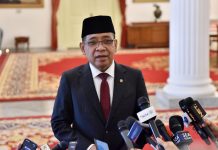 Mensesneg Jelaskan Posisi Presiden dalam Pengangkatan Hakim Konstitusi FOTO: Mensesneg Pratikno memberikan keterangan pers usai Pengucapan Sumpah/Janji Hakim Konstitusi, Rabu (23/11/2022), siang, di Istana Negara, Jakarta. (Foto: Humas Setkab/Jay)