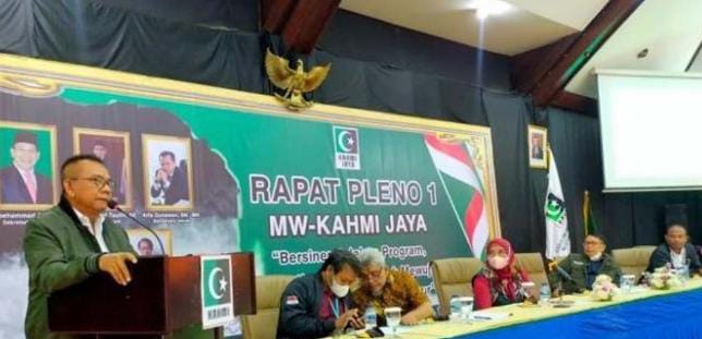 FOTO: Ketua Umum KAHMI JAYA, Mohamad Taufik membuka Rapat Pleno ke-1 KAHMI JAYA di Gedung LPPI, Kemang, Jakarta, Sabtu (19/3).