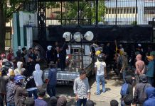 Sekprov Abdul Hayat Gani Diduga Korupsi, Ribuan Mahasiswa & Masyarakat Demo DPRD Sulsel