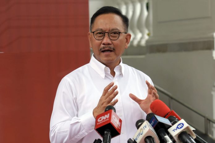 FOTO: Kepala Otorita IKN, Bambang Susantono memberikan keterangan pers usai mengikuti Ratas di Istana Merdeka, Jakarta, Senin (28/11/2022). (Foto: Humas Setkab/Rahmat)