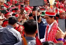 Dihadapan Masyarakat Dayak, Presiden Kembali Singgung Calon Pemimpin Indonesia Ke Depan Foto hasil tangkap layar dari kanal you tube Sekretariat Presiden.