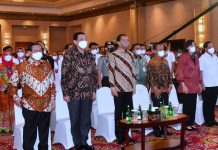 Pacu Pertumbuhan Ekonomi Daerah, Presiden Ingatkan Pemda Segera Realisasikan APBD FOTO: Presiden Jokowi saat membuka Rakornas Investasi Tahun 2022 di The Ritz-Carlton, Jakarta, Rabu (30/11/2022) pagi. (Foto: BPMI Setpres/Rusman)