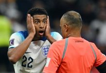 Pupus Sudah Mimpi Inggris Rebut Piala Dunia 2022, Usai Dikandaskan Prancis 1-2 FOTO: Pemain Timnas Inggris saat melakukan aksi protes/Net