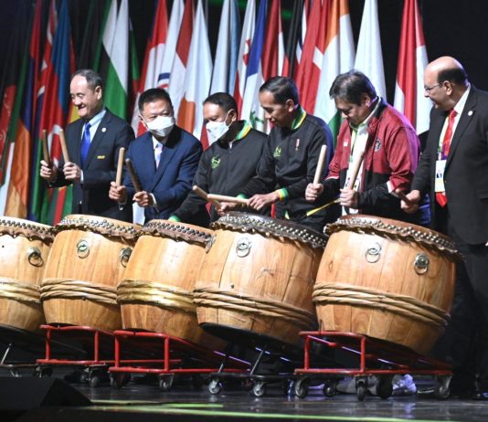Presiden Jokowi Buka Kejuaraan Dunia Wushu Junior 2022 FOTO: Presiden Jokowi meresmikan Pembukaan Kejuaraan Dunia Wushu Junior ke-8 Tahun 2022, di ICE BSD, Banten, Senin (05/12/2022). (Sumber: Tangkapan Layar)