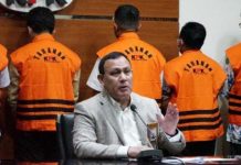 Patok Rp50 Sampai Rp 150 Juta, Untuk Posisi Jabatan di Pemkab Bangkalan, KPK Jebloskan Bupati di Bui FOTO: KPK resmi mengumumkan Bupati Bangkalan Abdul Latif Amin Imron dan lima kepala dinas di Pemerintah Kabupaten (Pemkab) Bangkalan, Jawa Timur sebagai tersangka/RMOL