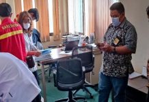 Bareskrim Polri Geledah Kantor PT Pertamina Patra Niaga Banjarmasin, Kerugian Negara Capai Rp 451.6 Miliar FOTO: Penyidik Direktorat Tindak Pidana Korupsi (Dittipikor) Bareskrim Polri melakukan penggeledahan terkait perkara dugaan korupsi jual beli BBM solar non tunai periode 2009 s/d 2012 di Kalimantan Selatan, Rabu (7/12/2022). (KLIKTIMES.COM/HO)