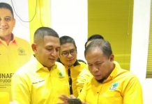 Munafri Arifuddin Raih Suara Dominan di Dapil Makassar A FOTO: Ketua DPD II Golkar Makassar H. Munafri Arifuddin usai menggelar rapat pleno dj perluas di Sekertariat Partai Golkar Makassar Jl. Lansinrang, Ujung pandang, kota Makassar. Jumat (9/12) malam.