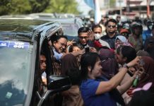 Anies: Alhamdulillah, Bersyukur Hari ini Bisa Kembali ke Negeri Para Pemberani FOTO: Anies Baswedan saat tina di kota Makassar. Sabtu (10/12)