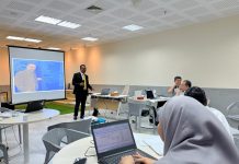 Prof Sukardi Weda Berbagi dengan Para Pimpinan ITB Kalla FOTO: Prof Dr Sukardi Weda, menggelar sharing session di Institut Teknologi dan Bisnis Kalla (ITB) Kalla yang bertempat di lt. 5 dan 6 NIPAH, Jalan Urip Sumoharjo Makassar pada Senin, (12/12/2022)