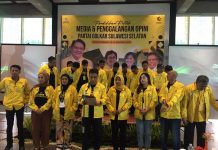 Pendidikan Politik MPO Golkar Sulsel Resmi Ditutup, Ada 8 butir Rekomendasi FOTO: Perwakilan MPO DPD Golkar Luwu Aziz Aripuddin (Wakil Ketua Bidang Kominfo Publik / MPO) didaulat membacakan hasil Rekomendasi Peserta Dikpol & Rakorda MPO Golkar Se-Sulsel.