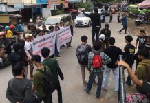 Tuntut Keadilan, Masa Aksi Minta Tanggung Jawab Kadis Perpustakaan Kota Makassar