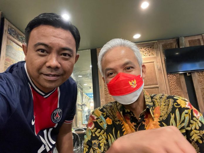 FOTO: Ketua Umum DPP KNPI, Haris Pertama bersama Gubernur Jateng Ganjar Pranowo [property Haris Pratama twitter]