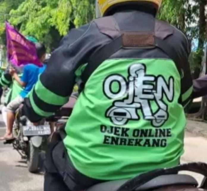 FOTO: Layanan Ojek dan Kurir di kabupaten enrekang