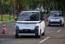 Sudah Mengaspal di Makassar, Mobil Listrik ini Bakal di Subsidi oleh Pemerintah Harganya Bisa Rp 158 juta FOTO: Wuling Air ev di rangkaian acara KTT G20. Foto: Aditia Noviansyah/kumparan