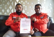 BMP RI Papua Usul Ke Kemensos RI Pemberian Gelar Pahlawan Nasional Ramses Ohee FOTO: Ketua dan Pengurus Barisan Merah Putih Republik Indonesia Papua Max Abner Ohee