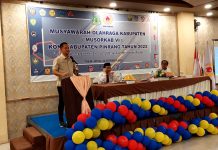 Ini Pesan Yasir Machmud Dalam Pembukaan Musorkab KONI Pinrang FOTO: Sekretaris Umum KONI Sulawesi Selatan Mujiburrahman B saat membuka Musyawarah Olahraga Kabupaten (Musorkab VI) KONI Kabupaten Pinrang, di Hotel M Pinrang, Kamis, 22 Desember 2022.