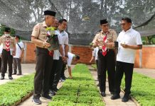 Kwarnas Pramuka – HKTI Gelar Pelatihan Perikanan dan Kelautan, Ini Harapan Moeldoko dan Budi Waseso FOTO: Ketua umum DPP HKTI Jenderal TNI (Purn.) Dr. H. Moeldoko, S.Ip. saat membuka Pelatihan pertanian dan perikanan kerjasama antara Kwartir Nasional (Kwarnas) Gerakan Pramuka dengan Himpunan Kerukunan Tani Indonesia (HKTI)