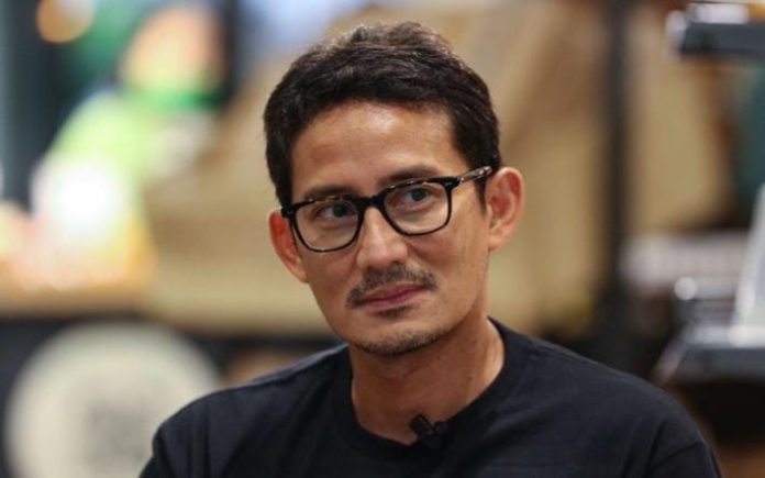 FOTO: Menteri Pariwisata dan Ekonomi Kreatif, Sandiaga Uno saat wawancara program Beginu bersama Pemimpin redaksi Kompas.com, Wisnu Nugroho di M Bloc Market, Kamis (15/4/2021).(KOMPAS.com / KRISTIANTO PURNOMO)