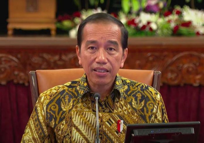 FOTO: Presiden Jokowi memberikan keterangan pers, Jumat (30/12/2022), di Istana Negara, Jakarta. (Sumber: Tangkapan Layar)