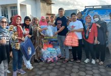 Pengurus Pusat IKM Parepare Beri Bantuan ke Warga Terdampak Banjir di Blok 10 Perumnas Antang FOTO: Pengurus Pusat IKM Parepare Beri Bantuan ke Warga Terdampak Banjir di Blok 10 Perumnas Antang. Sabtu (31/12/2022)