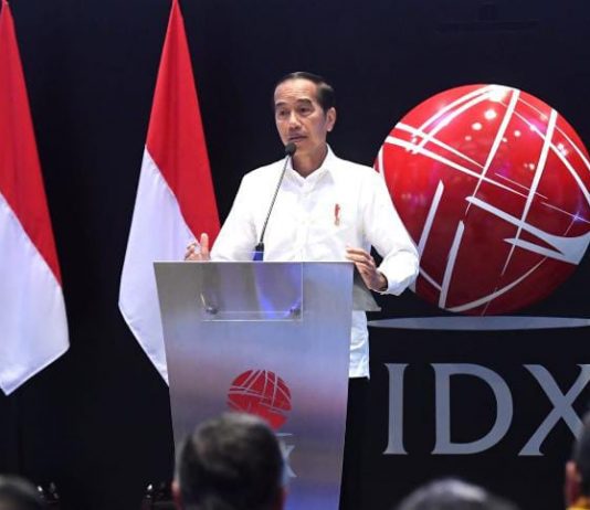 Presiden Jokowi Resmi Buka Perdagangan Bursa 2023 FOTO: Presiden Jokowi secara resmi membuka Perdagangan BEI Tahun 2023, di Gedung BEI, Jakarta, Senin (02/01/2023). (Sumber: Tangkapan Layar)