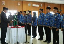 Lantik 176 Pejabat Fungsional, Bupati Bulukumba: Harus Responsif, Jangan Jadi Pejabat yang Dilayani FOTO:: Bupati Bulukumba Andi Muchtar Ali Yusuf melantik 176 Pejabat Fungsional di Ruang Pola Kantor Bupati Bulukumba, Senin, 2 Januari 2023.