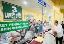 Tiba di Pekanbaru, Presiden Langsung Tinjau RSUD Arifin Achmad FOTO: Presiden Jokowi berkunjung ke RSUD Arifin Achmad di Kota Pekanbaru, Provinsi Riau, Rabu (04/12/2023). (Foto: BPMI Setpres/Laily Rachev)