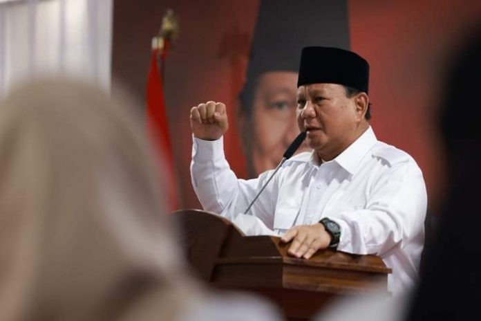 FOTO: Ketua umum DPP partai gerindra Prabowo Subianto saat beri sambutan di Kantor Bappilu Gerindra, Jalan Letjen S. Parman, Kavling 7-8 Slipi, Jakarta Barat, pada Sabtu siang (7/1).