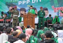 Sandiaga Uno Hadiri Harlah ke 50 PPP di Yogyakarta Foto: Pelaksana Tugas (Plt) Ketua Umum PPP Muhamad Mardiono saat memberi sambutan di rangkaian puncak Hari Lahir (Harlah) ke-50 yang digelar di Stadion Kridosono, Yogyakarta/Net