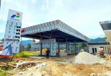 Warga Sekitar Tolak Pembangunan SPBU Ratulangi Rantepao Pembangunan Stasiun Pengisian Bahan Bakar Umum (SPBU) yang terletak di Jalan Sam Ratulangi No.72, Singki', Kecamatan Rantepao, Kabupaten Toraja Utara, Sulawesi Selatan memicu gejolak di kalangan warga sekitar.