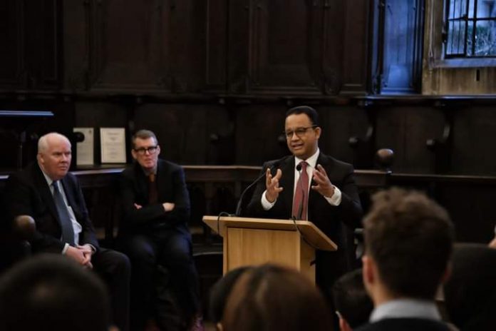 FOTO: Mantan Gubernur DKI Jakarta Anies Baswedan saat berada di Universitas Oxford Inggris